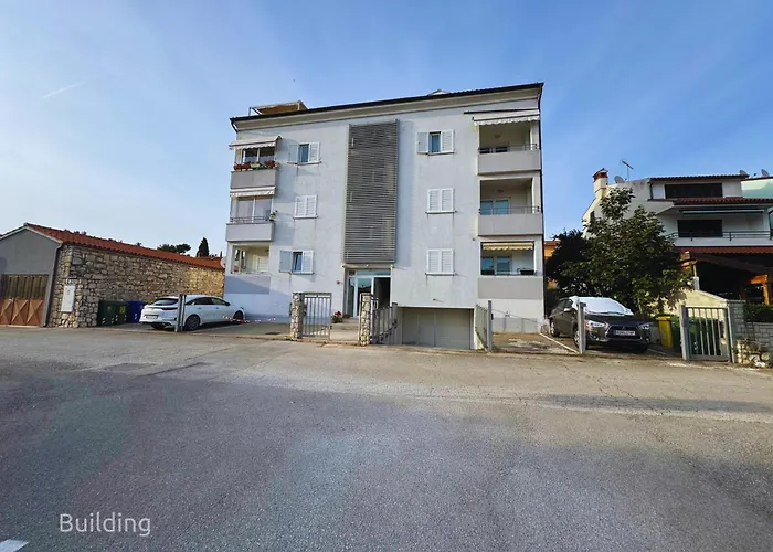 Ali & El - Perfect For Couples *