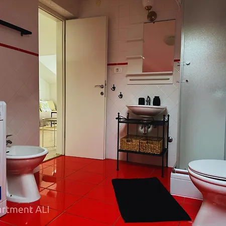 Ali & El - Perfect For Couples 罗维尼